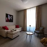 Borghese Design Апартаменты Рим
