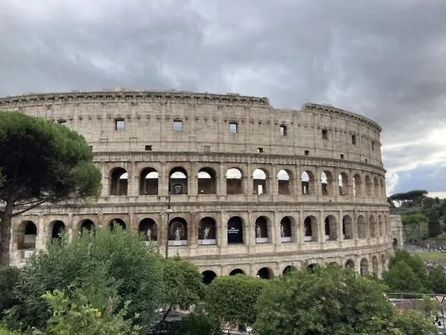 Borghese Design * רומא